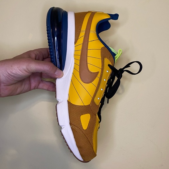 Nike Air Max 270 - Picture 5 of 6